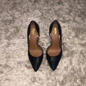 Mossimo Black Ladies Pumps